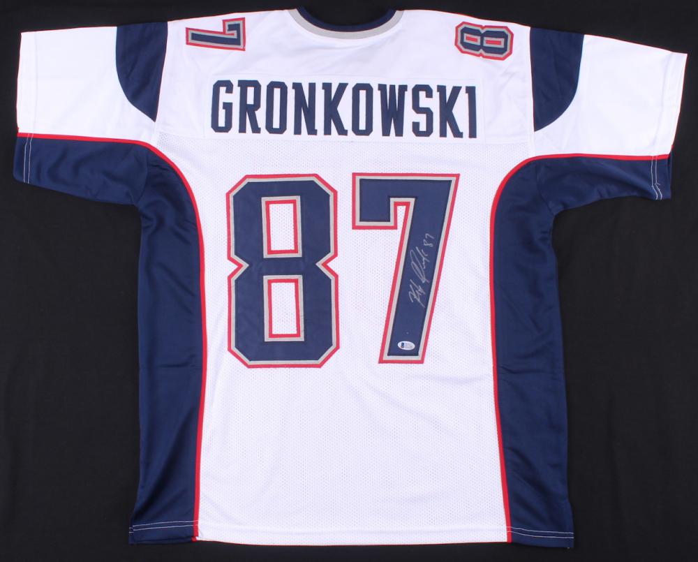 Rob Gronkowski Signed Jersey (Beckett COA): Rob Gronkowski Signed Jersey (Beckett COA)