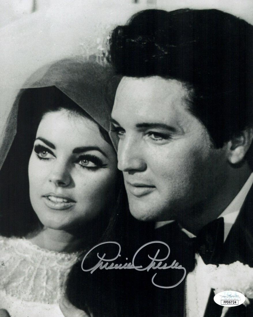 PRISCILLA PRESLEY Signed ELVIS 8x10 Photo (1 of 1)