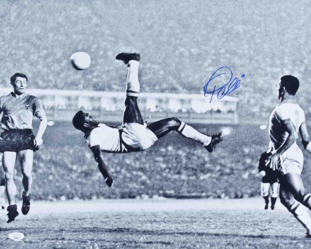 Pele Signed Team Brazil 16x20 Photo (JSA COA) (1 of 1)