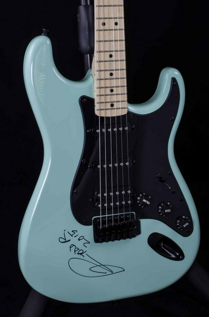 TODD RUNDGREN SIGNED FENDER STRATOCASTER ELECTRIC (1 of 1)