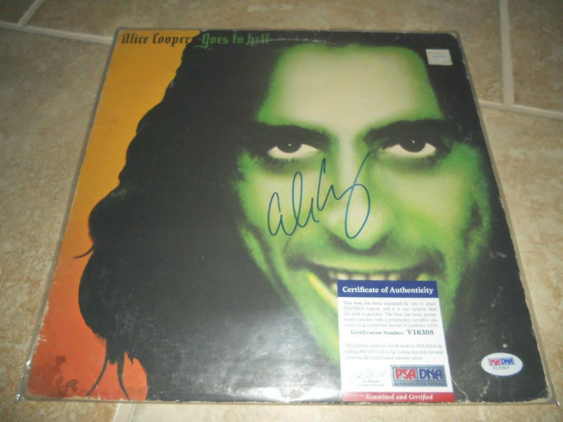 Alice Cooper Goes To Hell IP Signed Autographed LP (1 of 1)