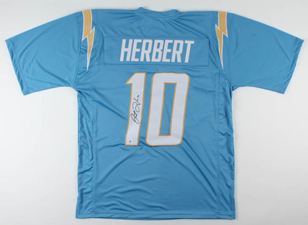 Justin Herbert Signed Jersey (Beckett COA) (1 of 1)
