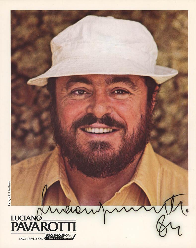 Luciano Pavarotti Signed 8x10 Photo (Beckett COA) (1 of 2)