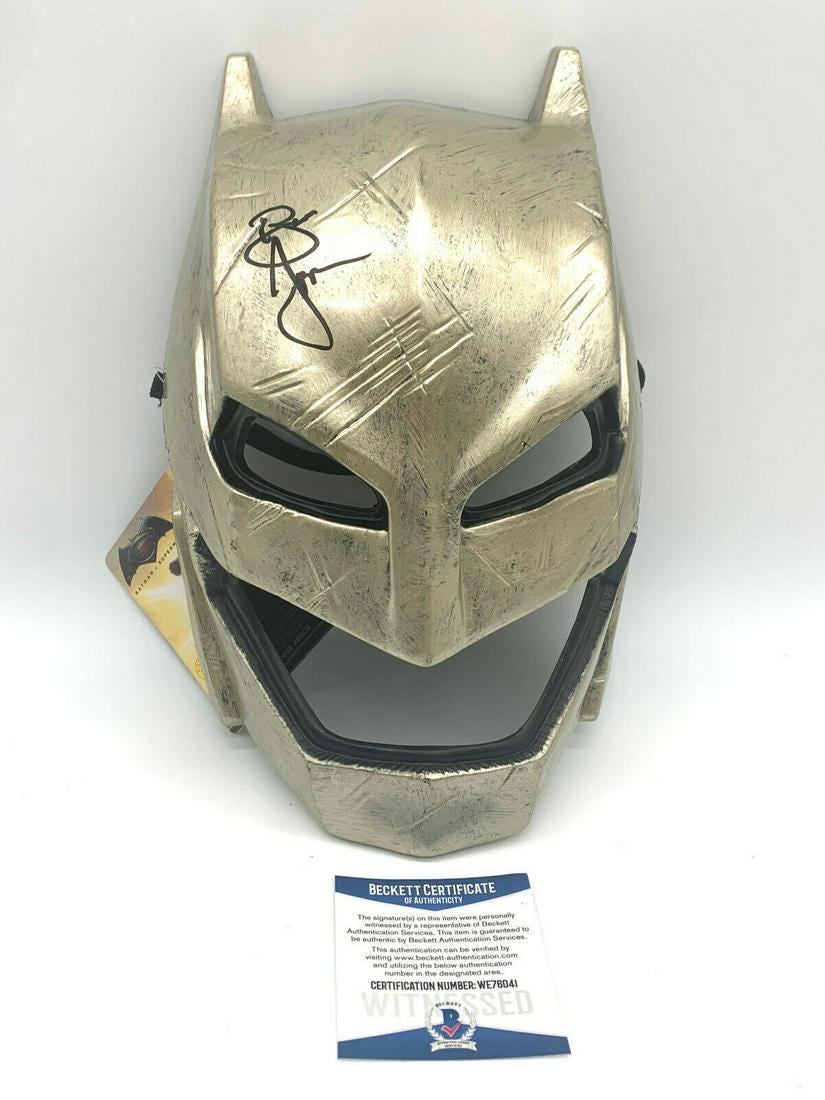 BEN AFFLECK "JUSTICE LEAGUE" AUTOGRAPH SIGNED 'BATMAN' (1 of 1)