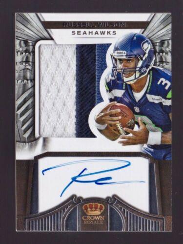 Russell Wilson Rookie Autograph Patch /349 2012 Panini (1 of 2)