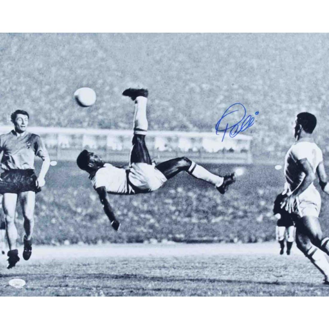 Pele Signed Team Brazil 16x20 Photo (JSA COA) (1 of 1)