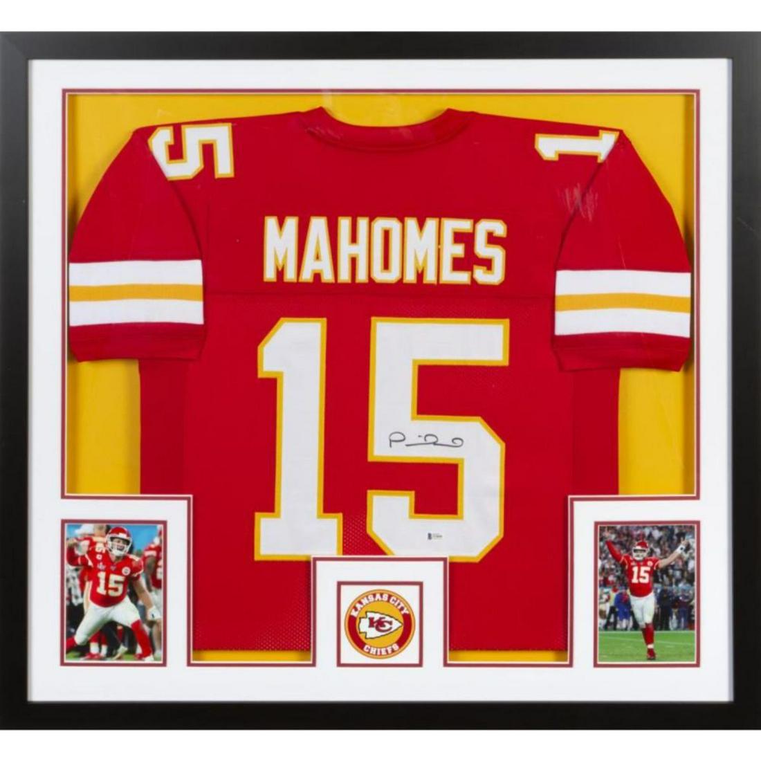 PATRICK MAHOMES KANSAS CITY CHIEFS SIGNED JERSEY JSA (1 of 1)