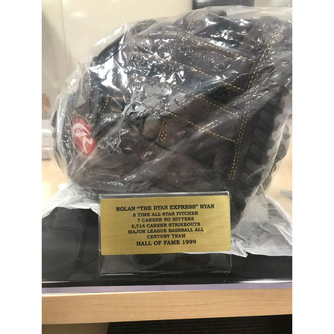 Nolan Ryan Signed Vintage Rawlings RBG60 Nolan Ryan (1 of 3)