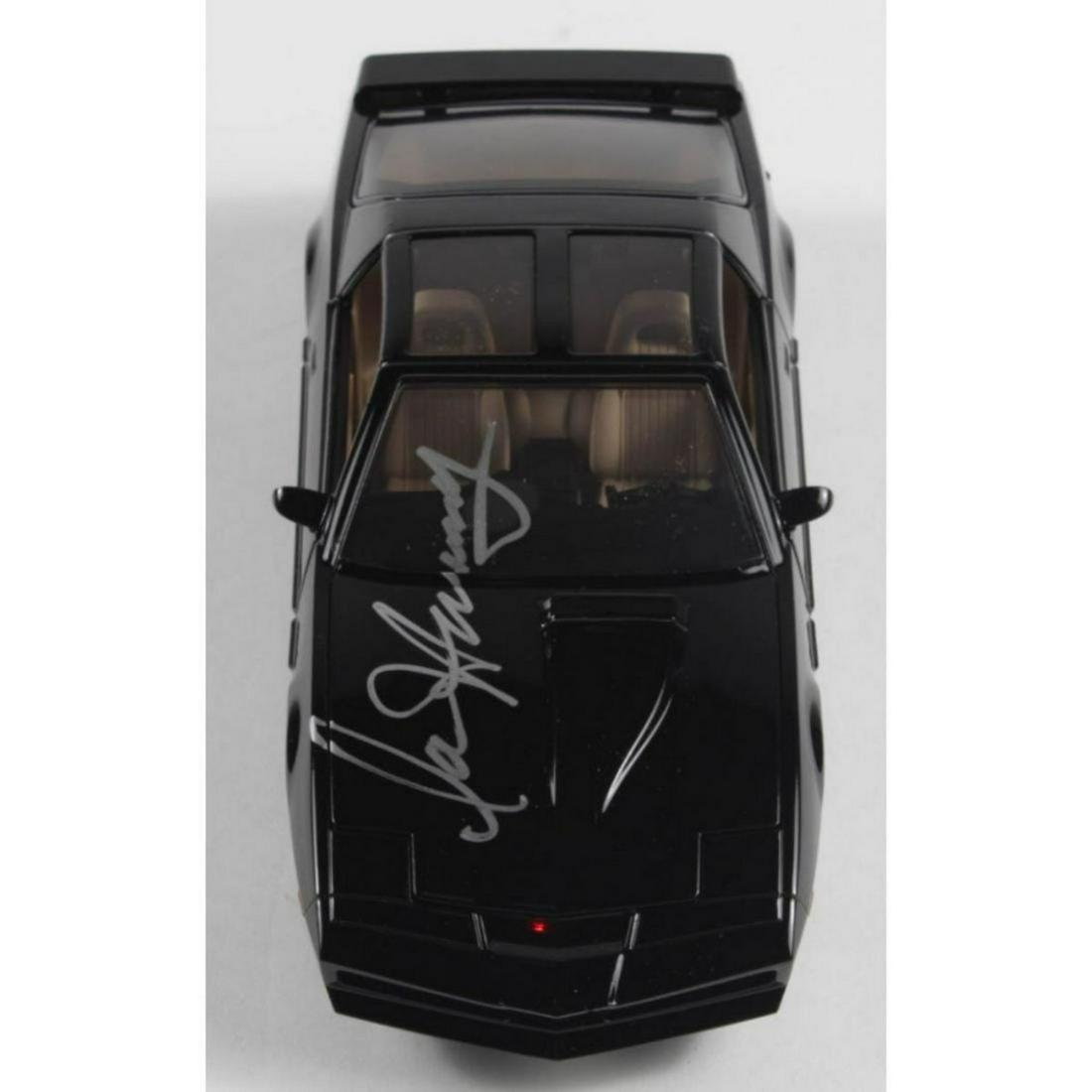 David Hasselhoff Signed "Knight Rider" KITT 1982: Jada Toys Hollywood Ride 1:24 scale "Knight Rider" 1982 Pontiac Firebird Trans AM Diecast car. Hand-signed by David Hasselhoff (Michael Knight). Comes with original packaging as shown.The lot / autogr