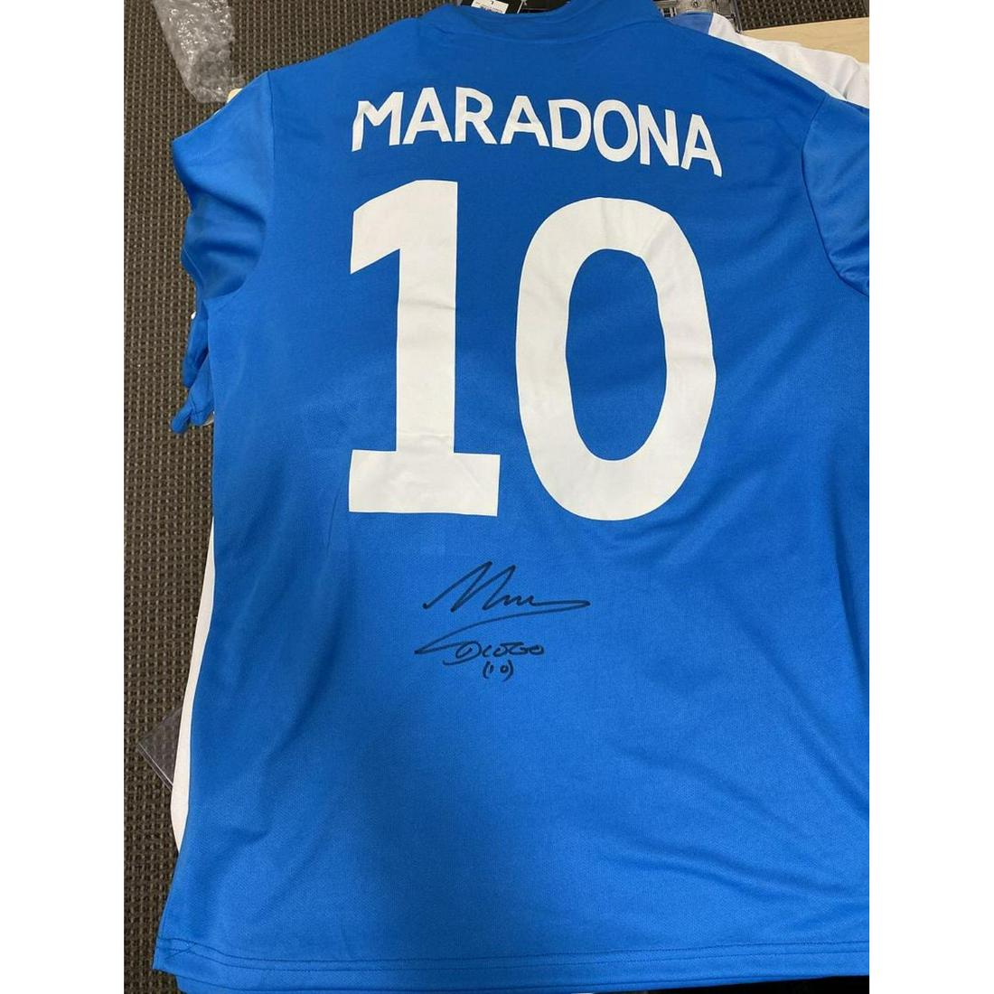 RARE MARADONA NAPOLI HAND SIGNED JERSEY WITH COA: RARE MARADONA NAPOLI HAND SIGNED JERSEY WITH COA