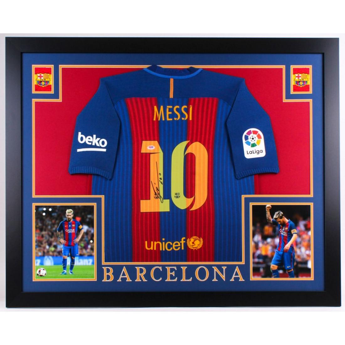 Lionel Messi Signed Barcelona 35.5" x 43.5" Custom (1 of 2)