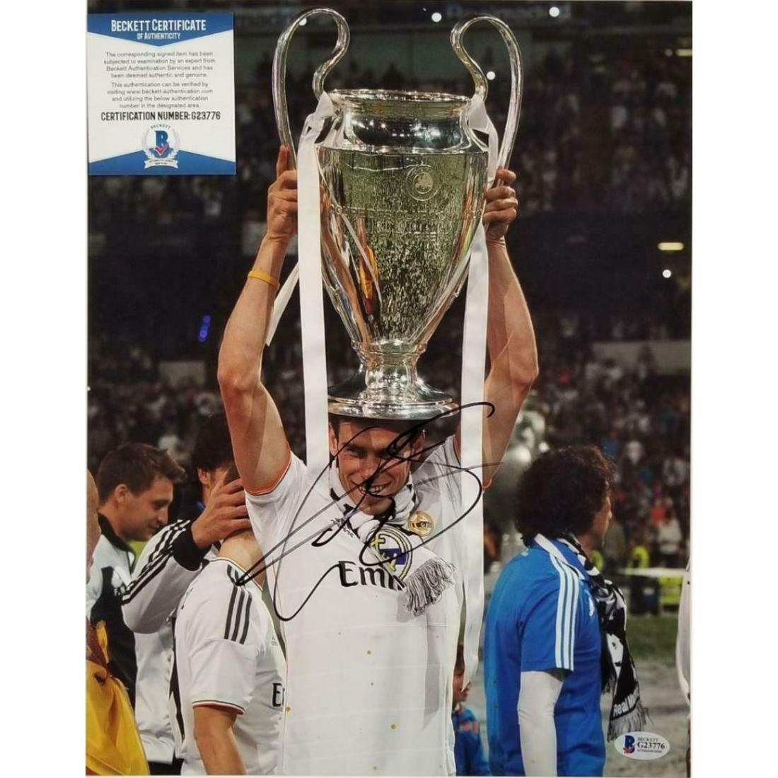 GARETH BALE Signed 11x14 Photo REAL MADRID -Beckett (1 of 1)