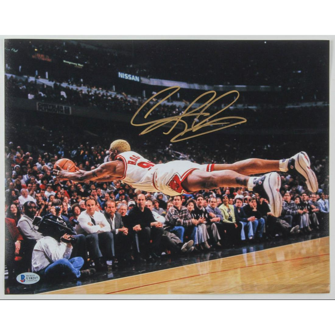 Dennis Rodman Signed Bulls 11x14 Photo (Beckett COA) (1 of 1)