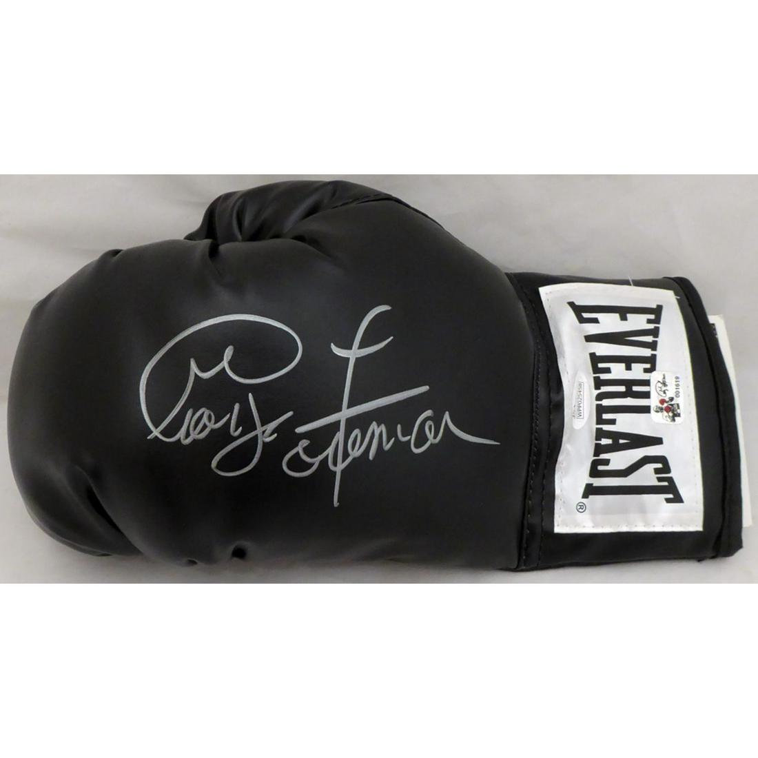 George Foreman Autographed Black Everlast Boxing Glove (1 of 1)