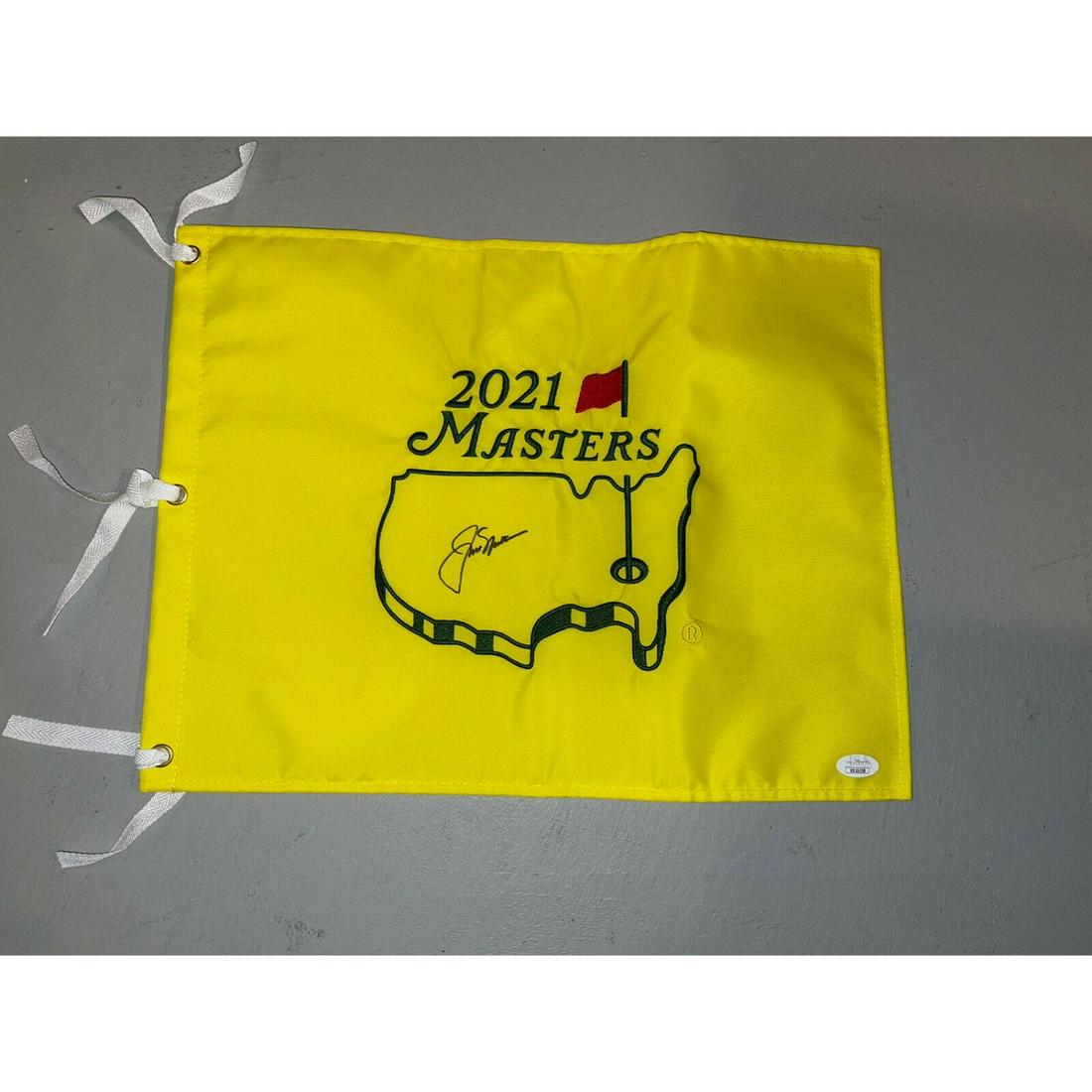 JACK NICKLAUS SIGNED 2021 MASTERS GOLF FLAG (1 of 2)