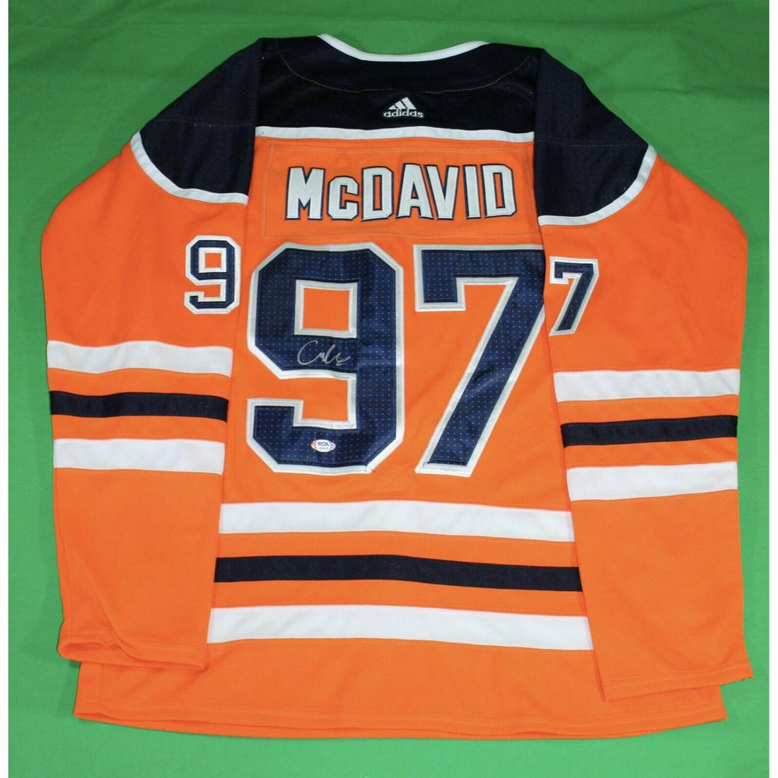 CONNOR MCDAVID SIGNED EDMONTON OILERS HOCKEY JERSEY (1 of 1)
