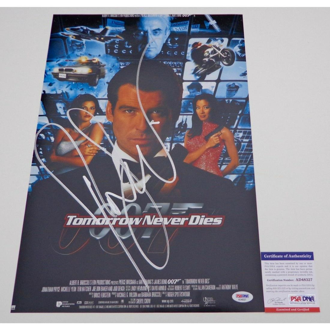 PIERCE BROSNAN SIGNED TOMORROW NEVER DIES 12X18 MOVIE (1 of 1)