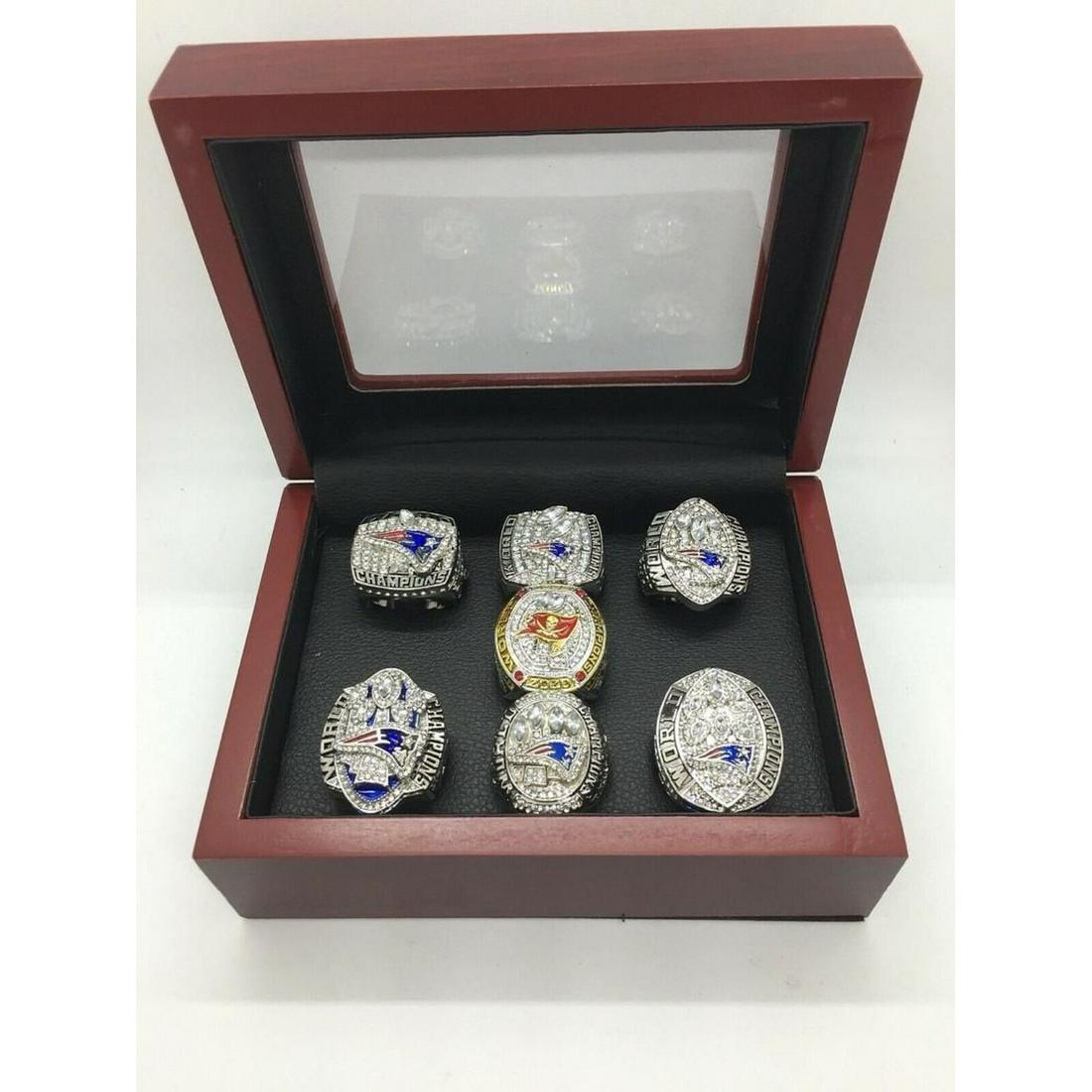 Super bowl clearance ring display case