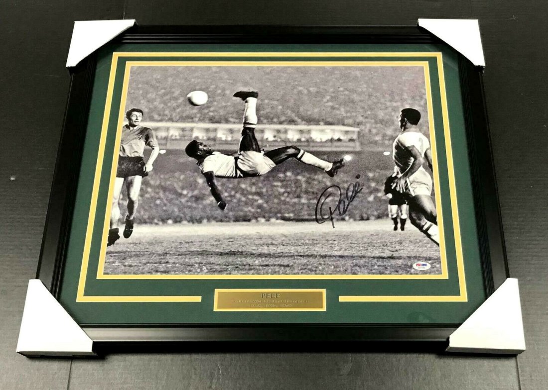 Pele Signed Bicycle Kick 16x20 Photo Framed Autograph: Pele Signed Bicycle Kick 16x20 Photo Framed Autograph Brazil Cosmos PSA/DNA COA