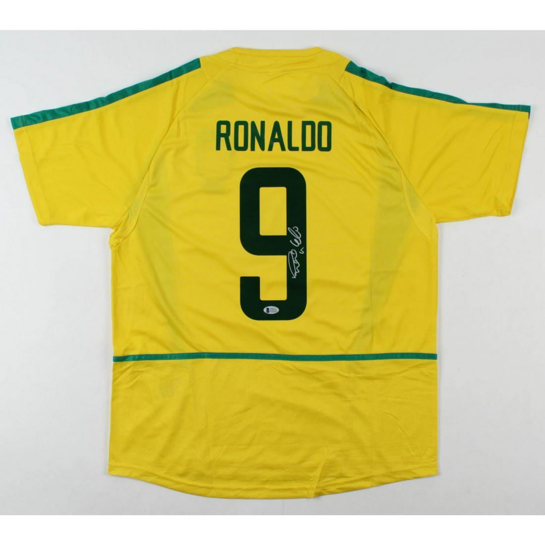 Ronaldo Signed Jersey (Beckett COA) (1 of 2)