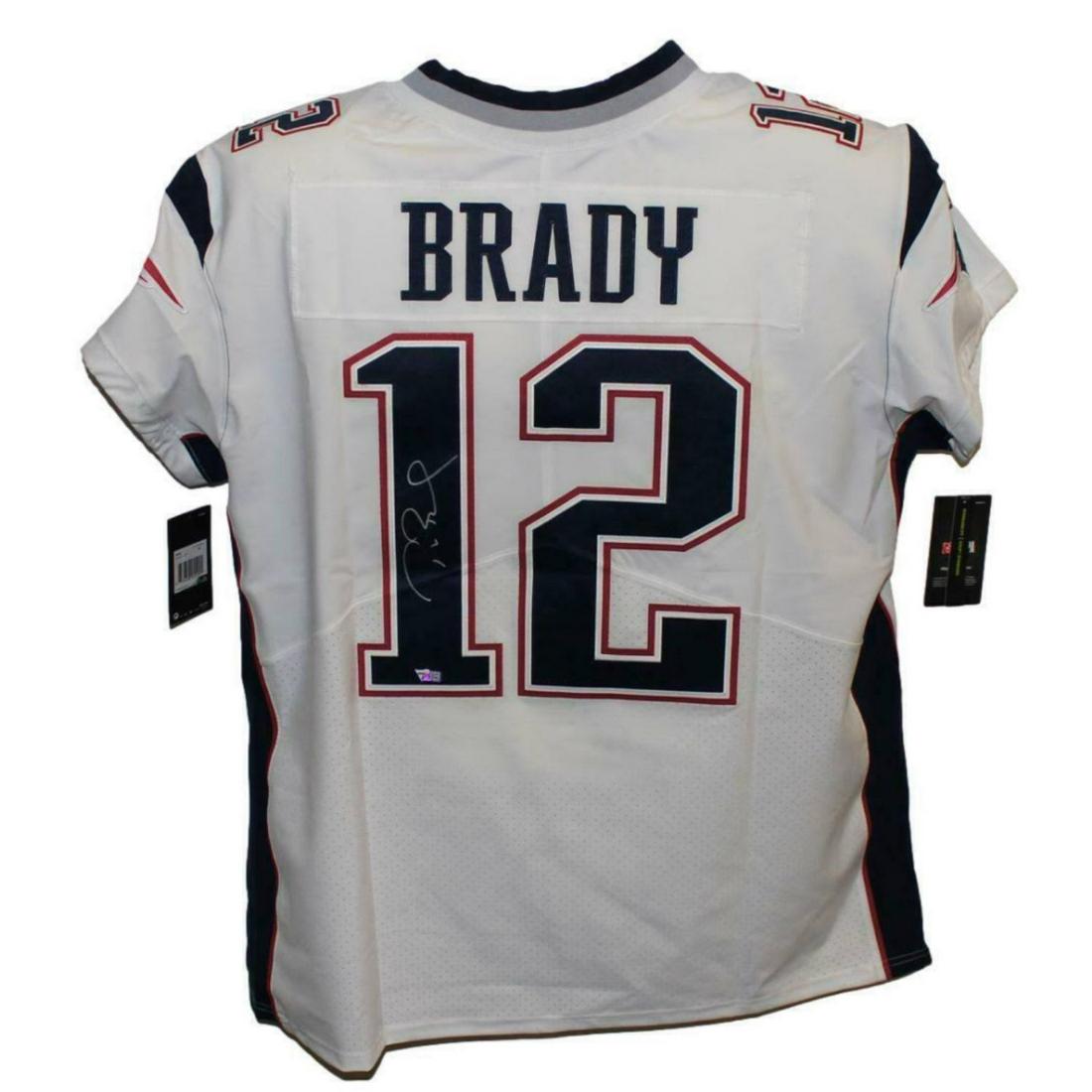 Tom Brady Signed White Nike Elite (Fanatics Hologram) (1 of 1)