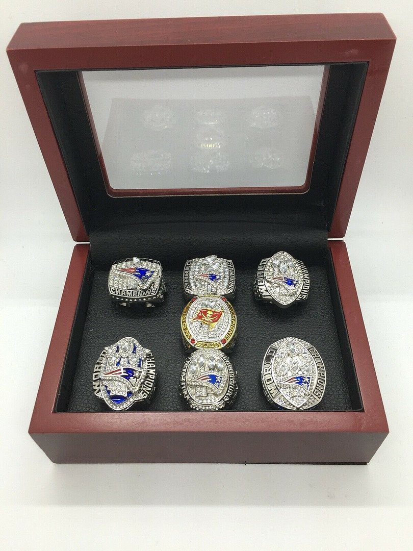 7 Pcs Tom Brady Super Bowl Championship Ring Set with W (1 of 1)