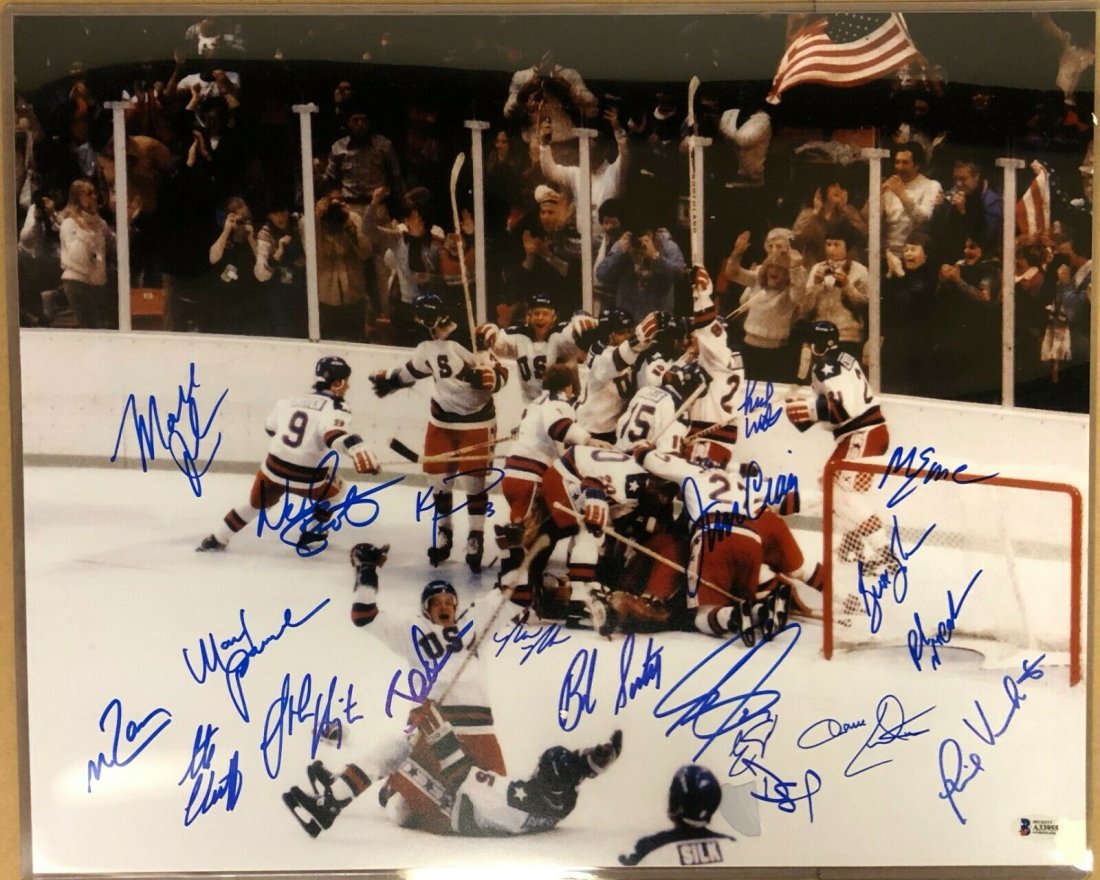 1980 TEAM USA HOCKEY SIGNED 16X20 PHOTO AUTO AUTOGRAPH WITH 20 SIGNATURES BAS (1 of 2)