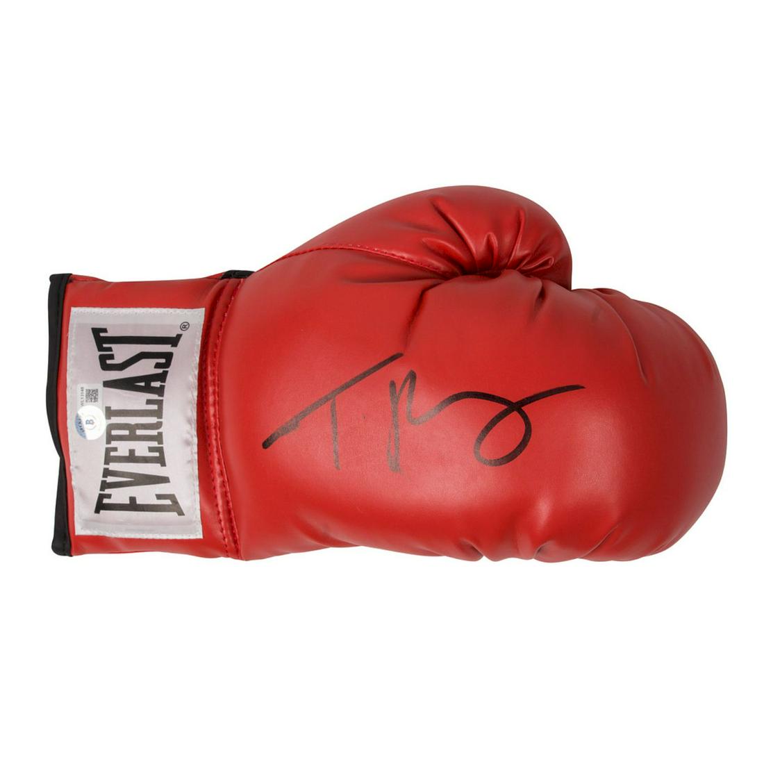 Tyson Fury Signed Red Glove (BAS COA) (1 of 1)