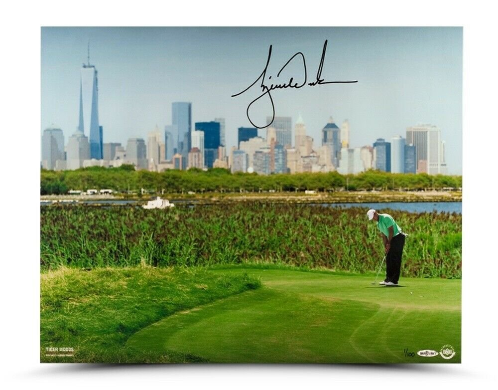 Tiger Woods Signed 16X20 Photo "NYC" Barclays New York #/100 UDA COA (1 of 1)
