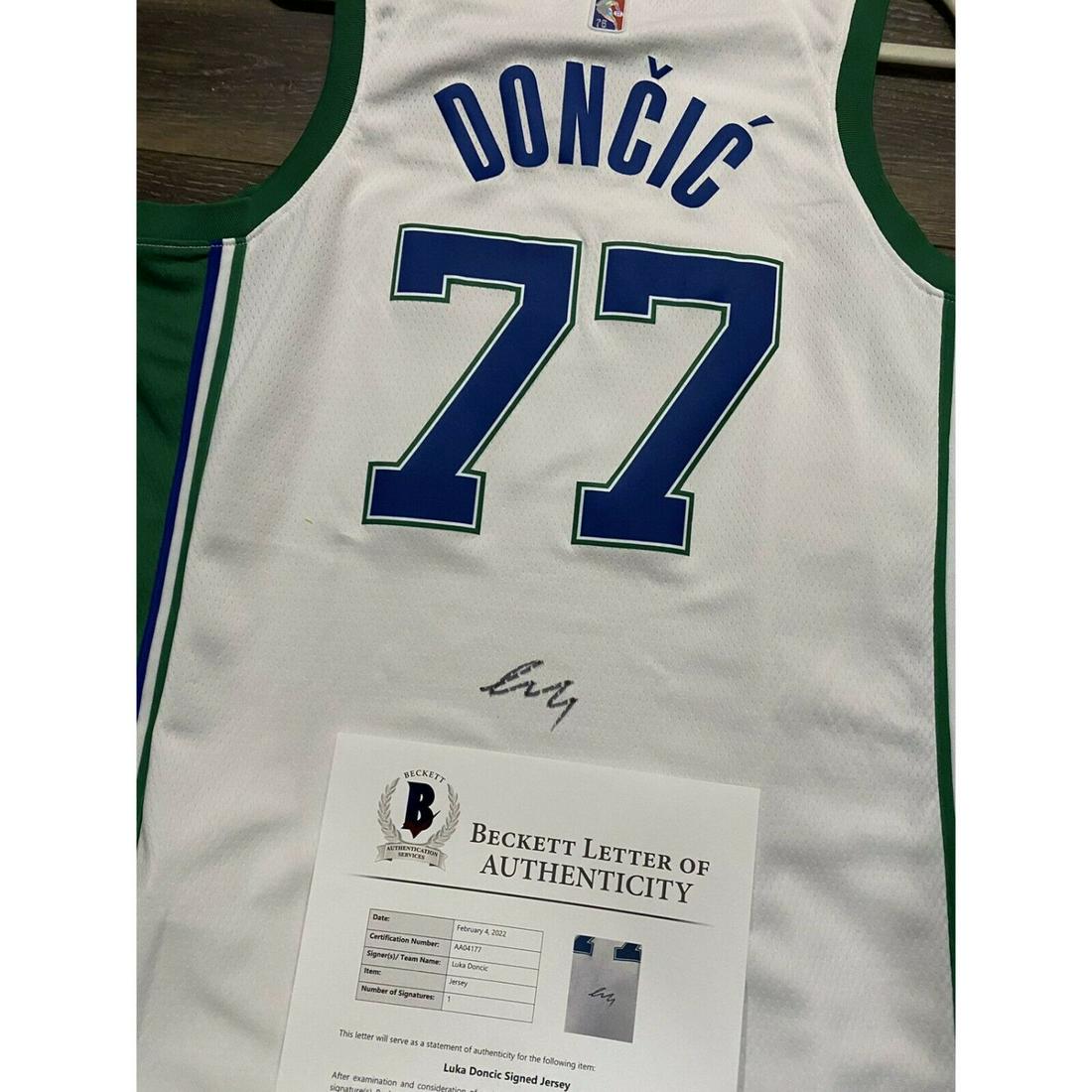 LUKA DONCIC Signed 2021-22 Nike Swingman Diamond City Edition Jersey BAS LOA (1 of 2)