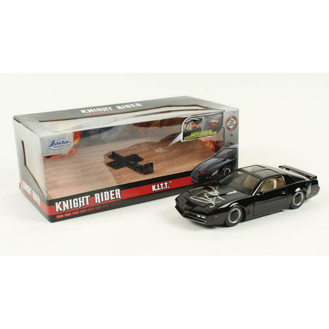 David Hasselhoff Signed "Knight Rider" KITT 1982 Pontiac Firebird Trans AM 1:24 Diecast Car (Beckett (1 of 1)