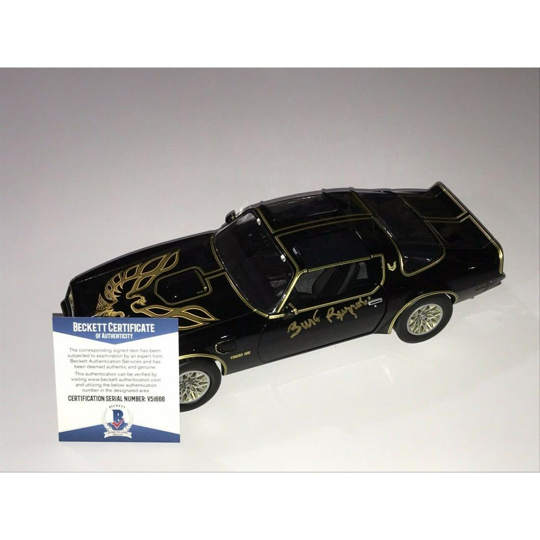 Burt Reynolds Rare Signed 1:18 Scale Prop Car Smokey And The Bandit Movie BAS (1 of 2)
