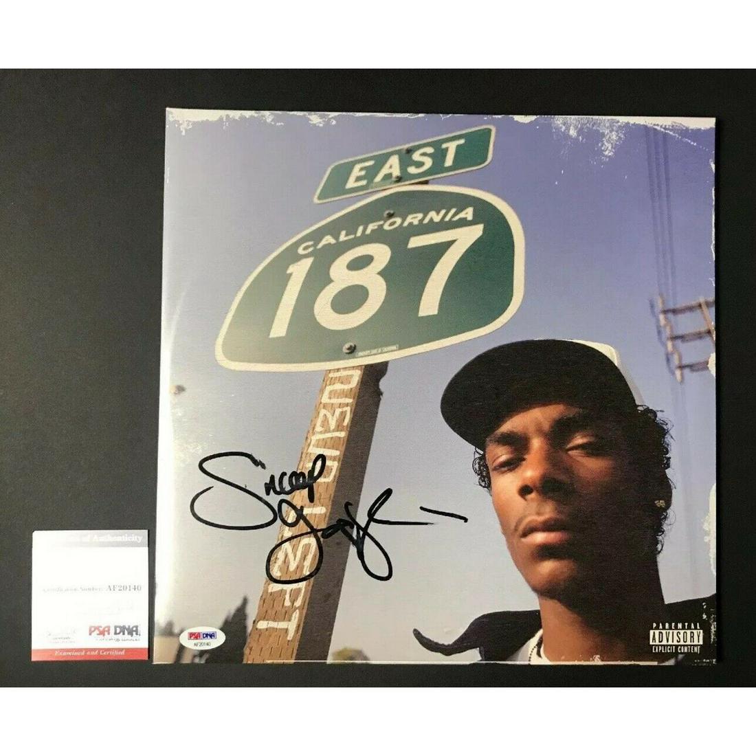 Snoop Dogg Signed "Neva Left" LP Record Album Vinyl (PSA COA) (1 of 2)