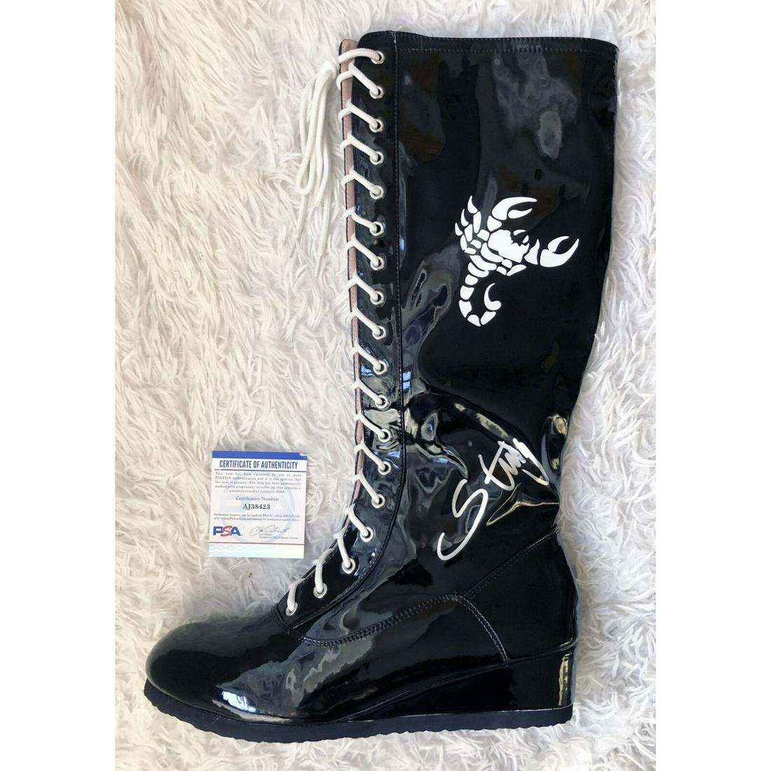 WCW Wrestling Legend Sting Signed Wrestling Boot (PSA COA) (1 of 1)
