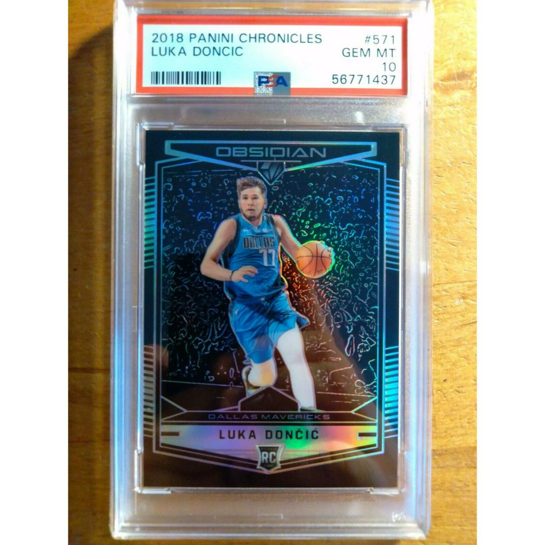 LUKA DONCIC 2018 CHRONICLES OBSIDIAN PRIZM SILVER #571 PSA 10 (1 of 2)