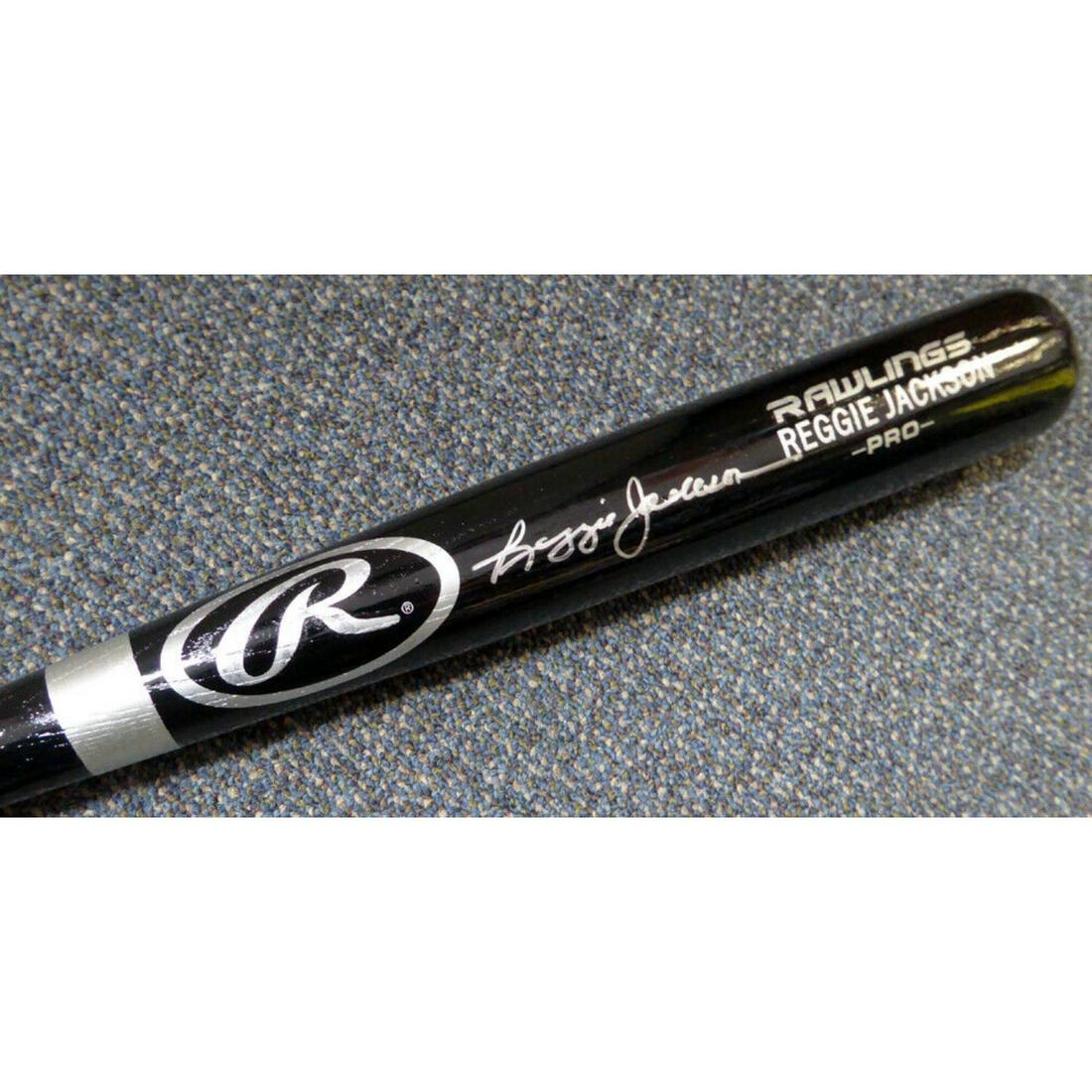 REGGIE JACKSON SIGNED RAWLINGS BAT YANKEES (PSA COA): REGGIE JACKSON SIGNED RAWLINGS BAT YANKEES (PSA COA)