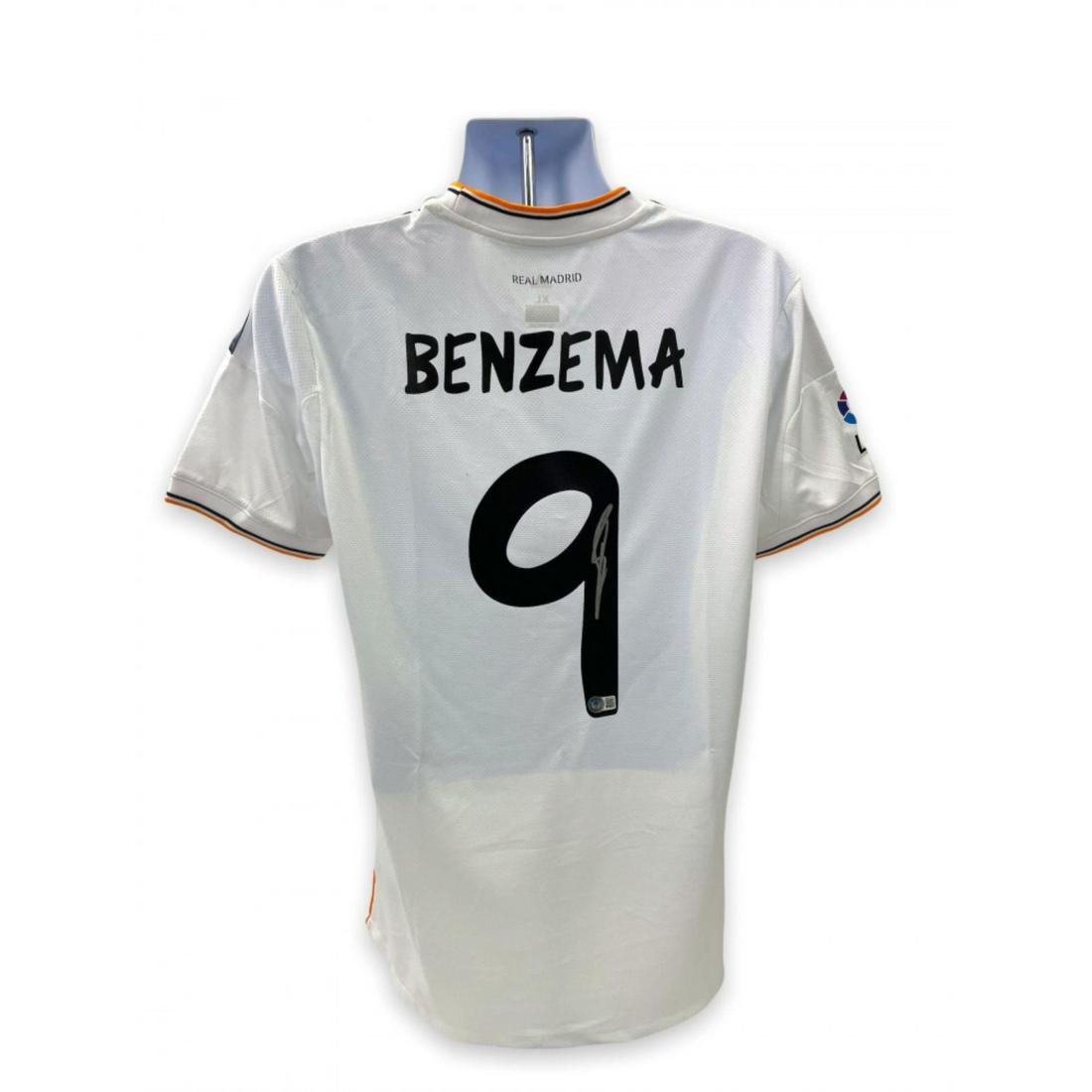 Karim Benzema Signed Real Madrid Jersey (Beckett COA): Karim Benzema Signed Real Madrid Jersey (Beckett COA)