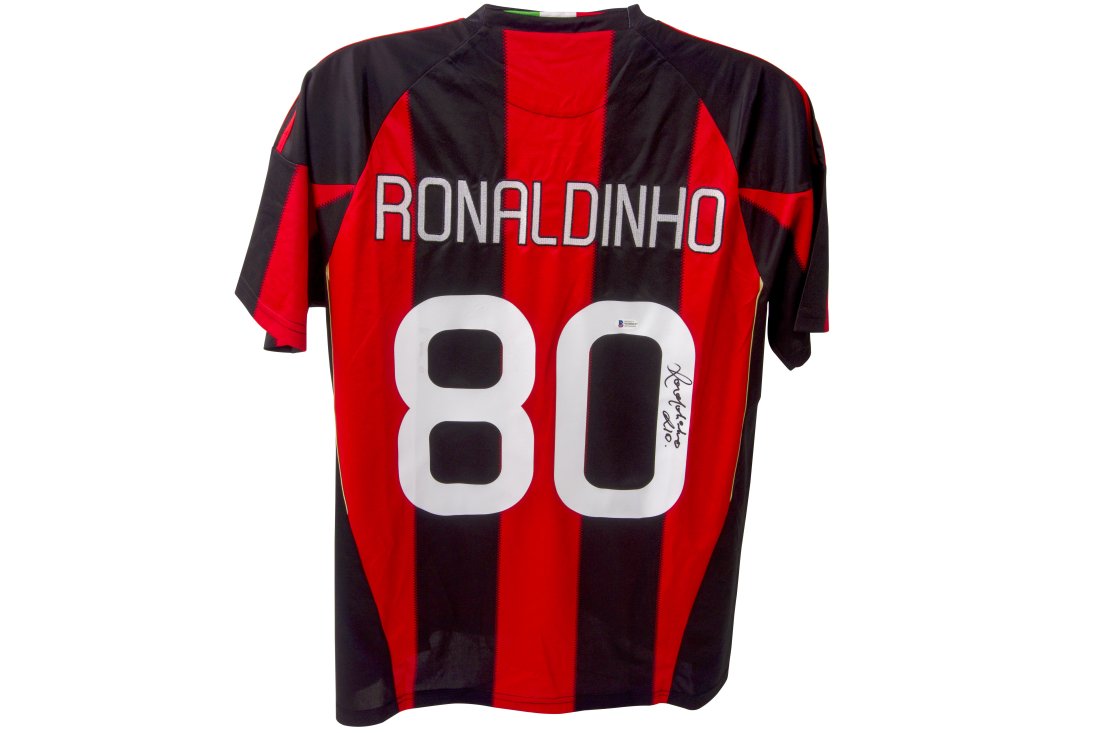 Ronaldinho Signed A.C. Milian Soccer Jersey (BAS): Ronaldinho Signed A.C. Milian Soccer Jersey (BAS)