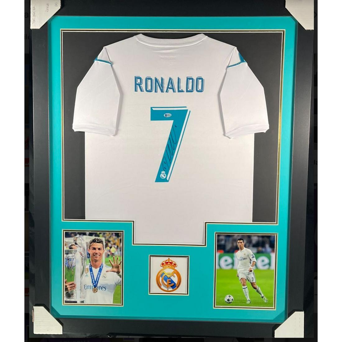Ronaldo Framed Signed Real Madrid Jersey (Beckett COA): Ronaldo Framed Signed Real Madrid Jersey (Beckett COA)