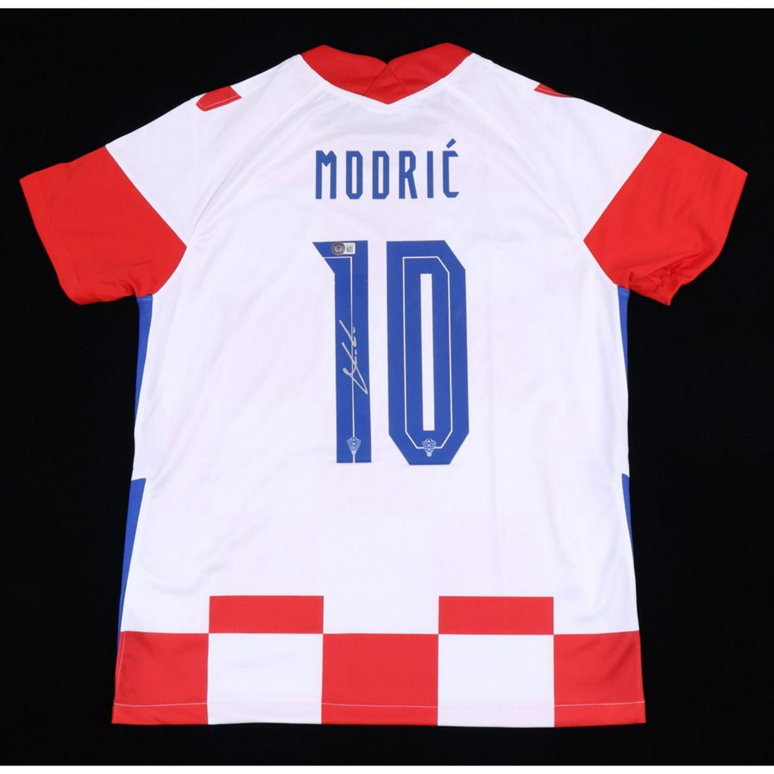 Luka Modric Signed Croatia National Team Jersey (Beckett): Luka Modric Signed Croatia National Team Jersey (Beckett)
