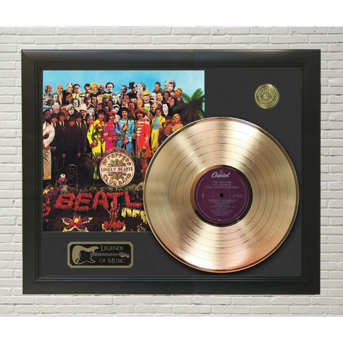 Beatles â€“ Sgt Pepperâ€™s Lonely Hearts Club Band Framed Gold LP Record Display C3 (1 of 1)