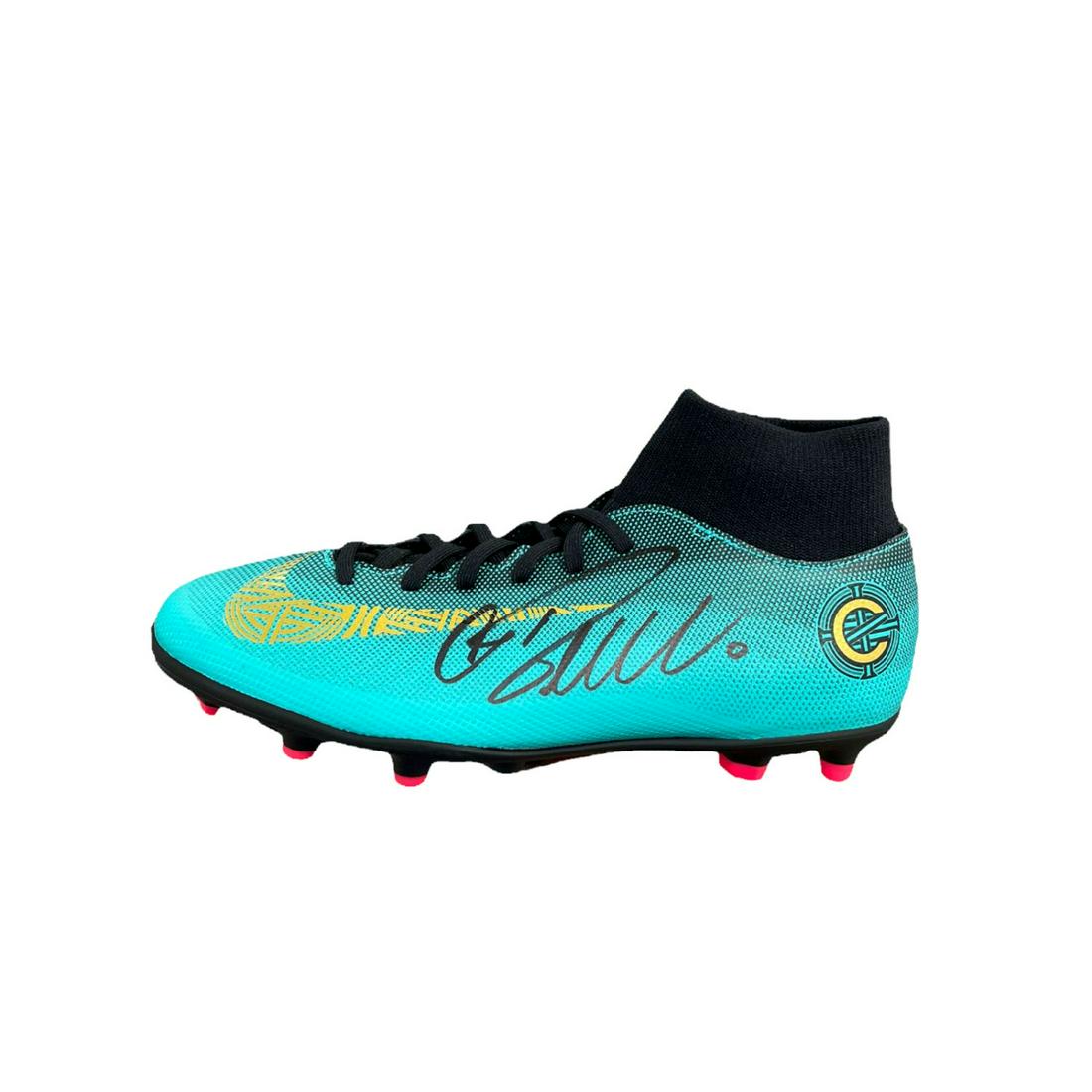 Cristiano Ronaldo Signed Soccer Cleat (Beckett COA) (1 of 3)