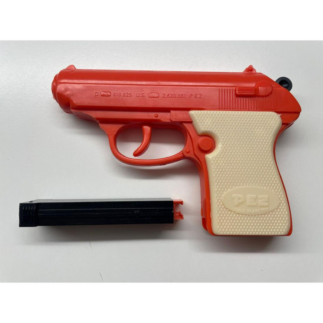 Vintage AUSTRIA PEZ Pistol: Vintage AUSTRIA PEZ Pistol