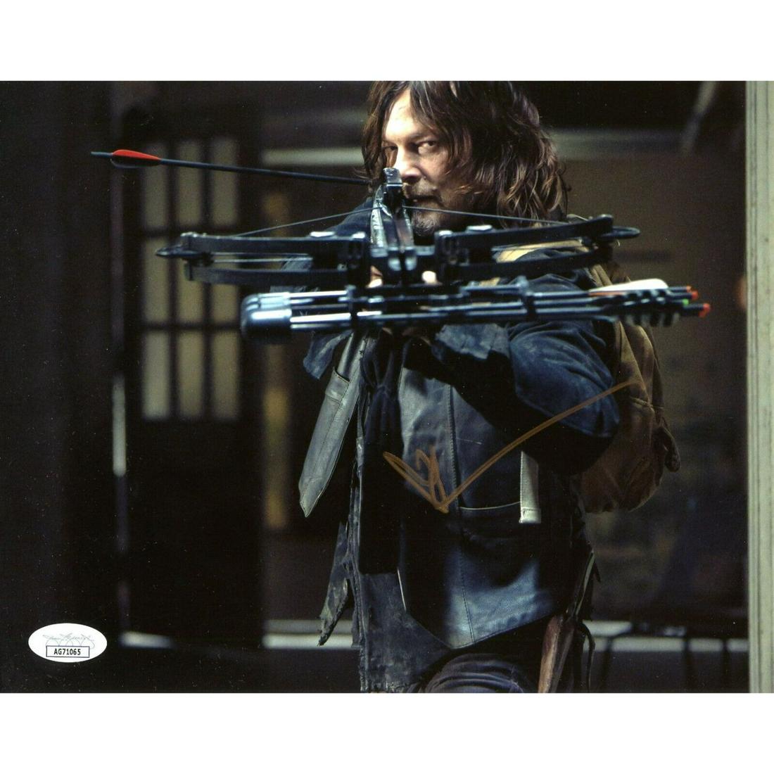 NORMAN REEDUS Signed "THE WALKING DEAD" 8x10 Photo JSA COA (1 of 1)