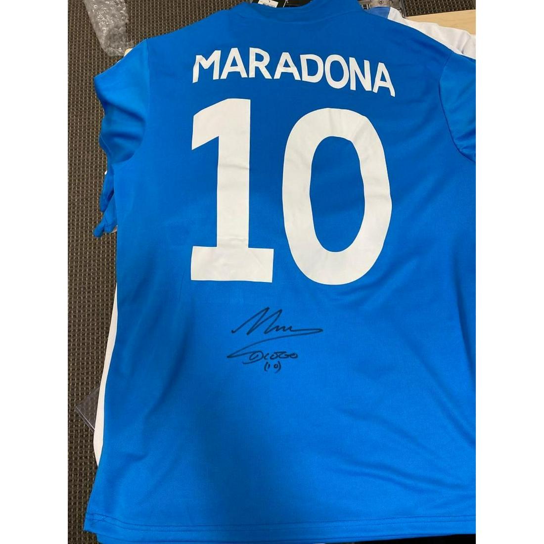 Maradona hand signed Napoli Jersey COA: Maradona hand signed Napoli Jersey COA
