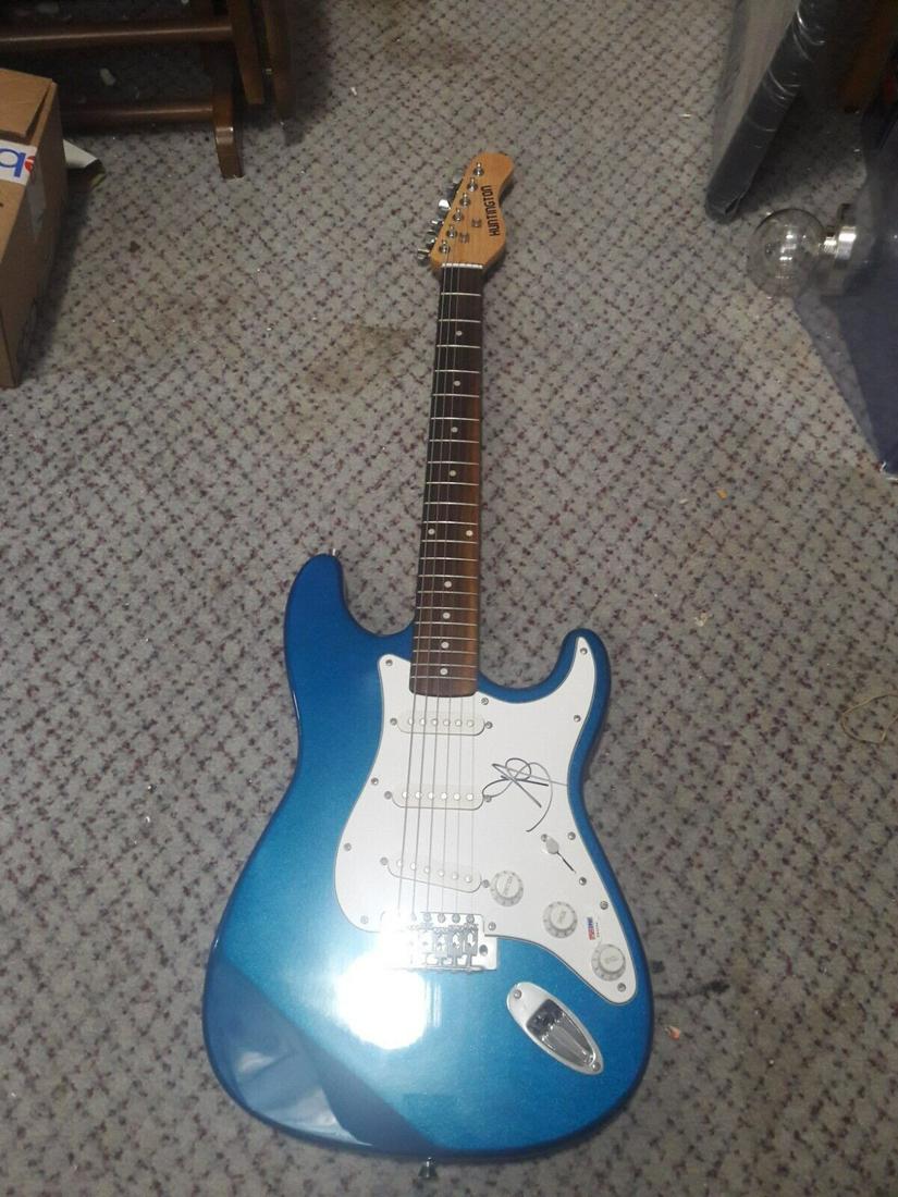 Areosmith STEVEN TYLER Signed Metalic Blue Electric Guitar PSA COA (1 of 1)