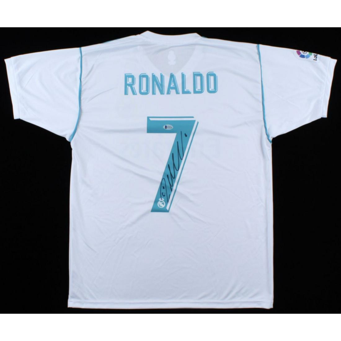 Cristiano Ronaldo Signed Jersey (Beckett COA) (1 of 2)