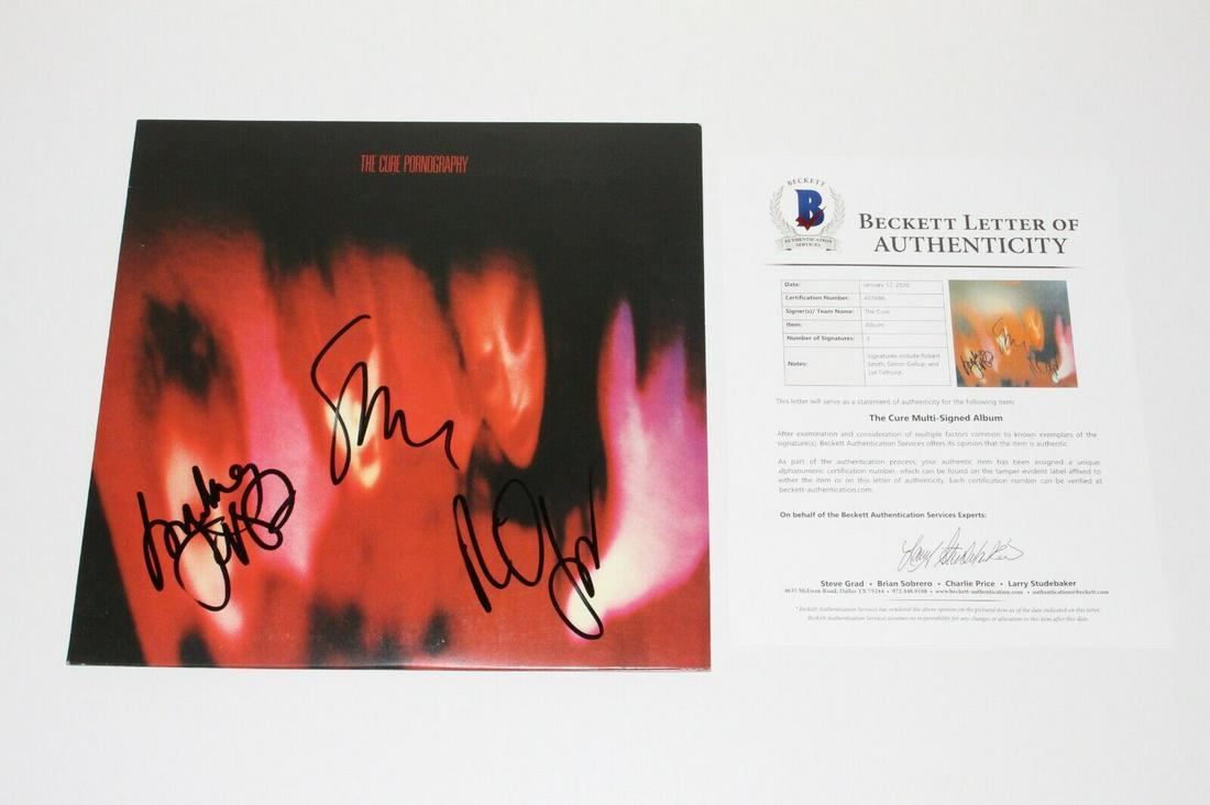 ROBERT SMITH, SIMON GALLUP and LOL TOLHURST "THE CURE" BAND SIGNED RECORD ALBUM VINYL LP (BECKETT: ROBERT SMITH, SIMON GALLUP and LOL TOLHURST "THE CURE" BAND SIGNED RECORD ALBUM VINYL LP (BECKETT COA)
