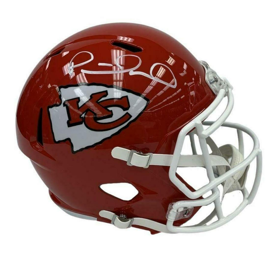 Patrick Mahomes Kansas City Chiefs Autographed F/S Speed Replica Helmet-Beckett: Patrick Mahomes Kansas City Chiefs Autographed F/S Speed Replica Helmet-Beckett