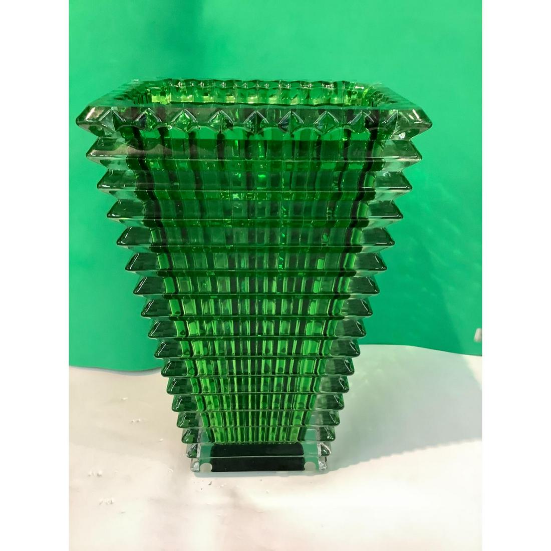 XXL CRYSTAL EYE VASE BACCARAT STYLE H10â€ GREEN (1 of 1)